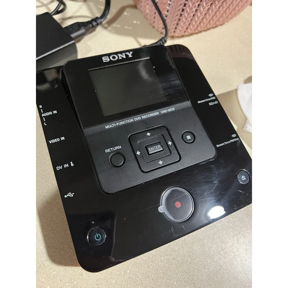Sony DVD Direct Compact Size DVD Player Burner Region/Zone Free - VGC (VRD-MC6)